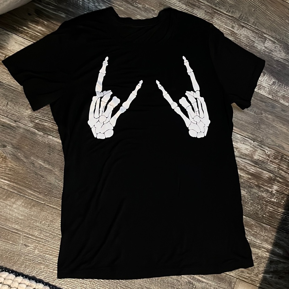 Rock n Roll Skull hands T-shirt Black Stretchy